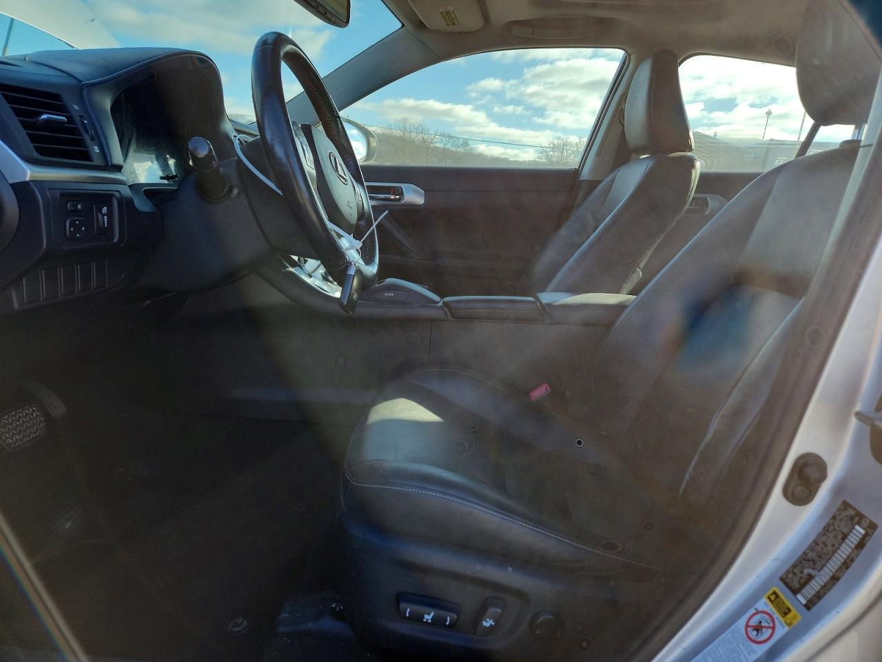 2013 LEXUS CT 200 photo 7