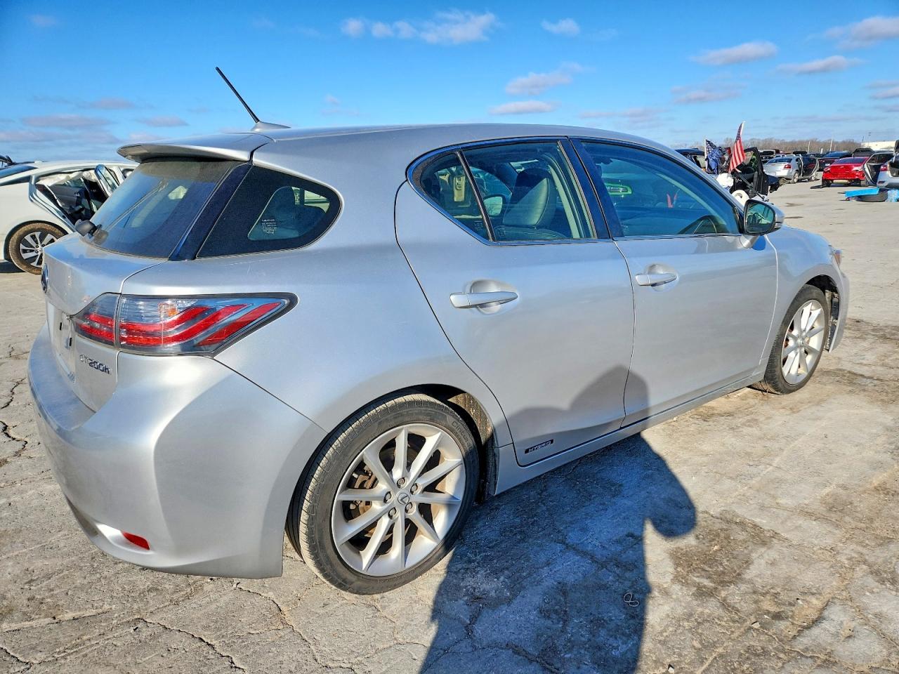 2013 LEXUS CT 200 photo 3