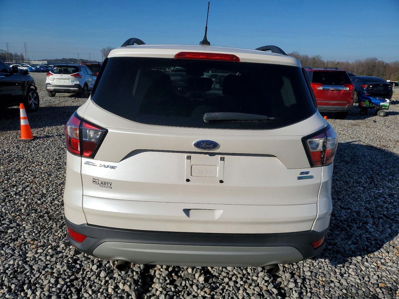 2018 FORD ESCAPE SE photo 6