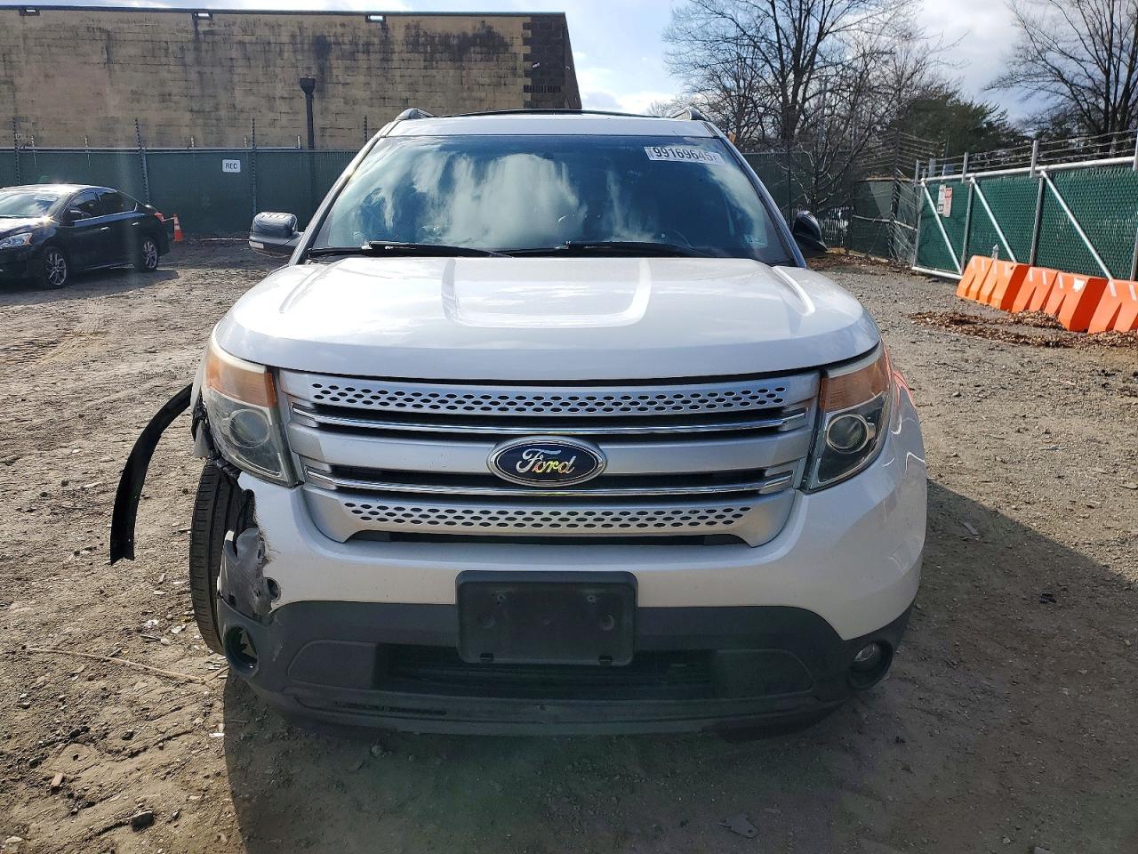 2014 FORD EXPLORER XLT photo 5