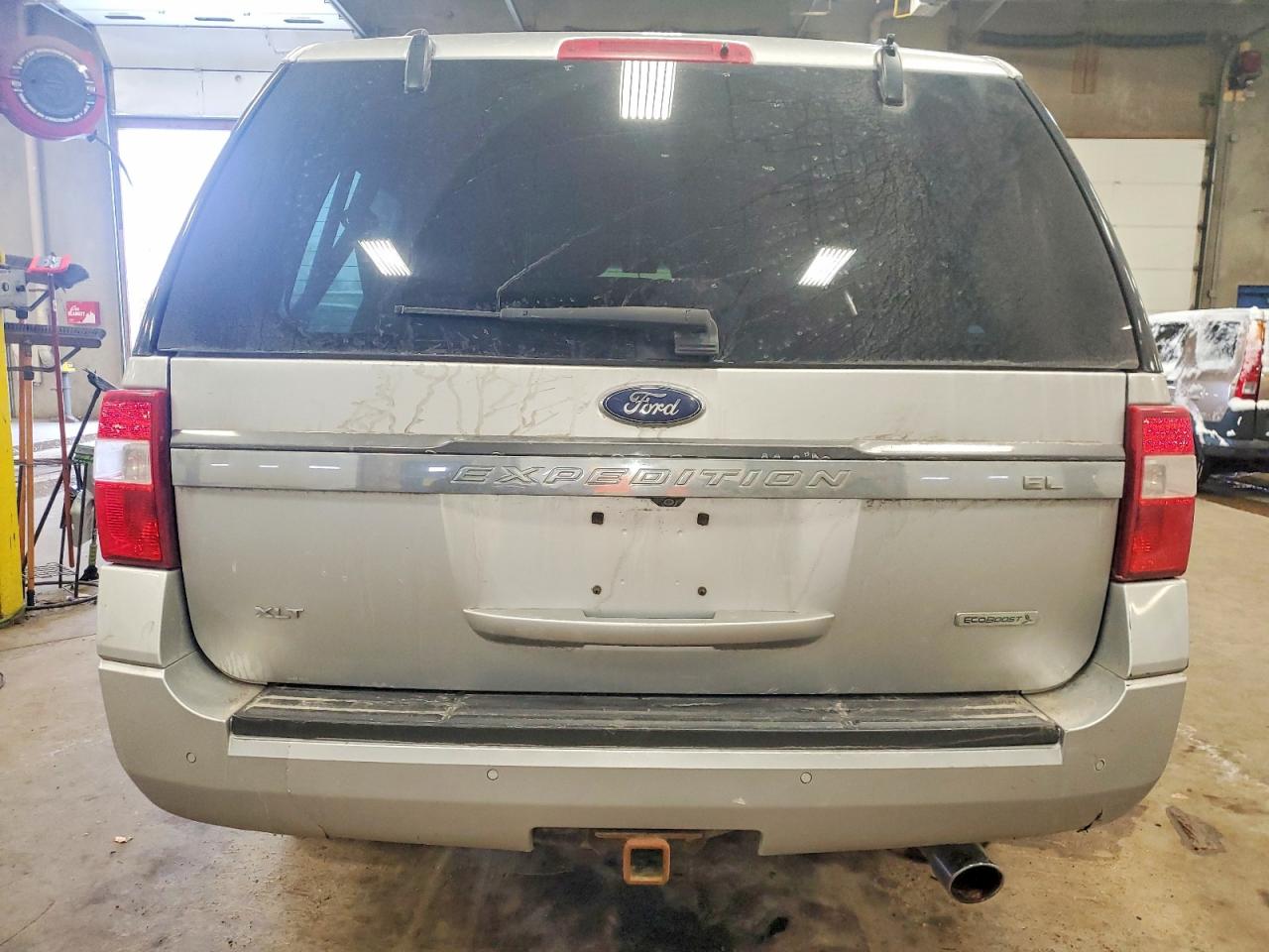 2017 FORD EXPEDITION EL XLT photo 6