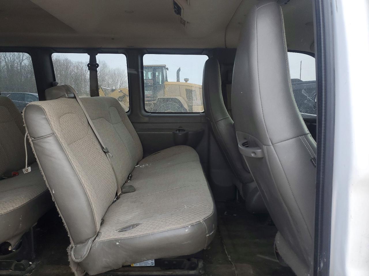 2019 CHEVROLET EXPRESS G3500 LT photo 11