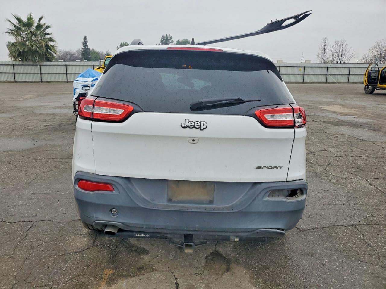 2016 JEEP CHEROKEE SPORT photo 6