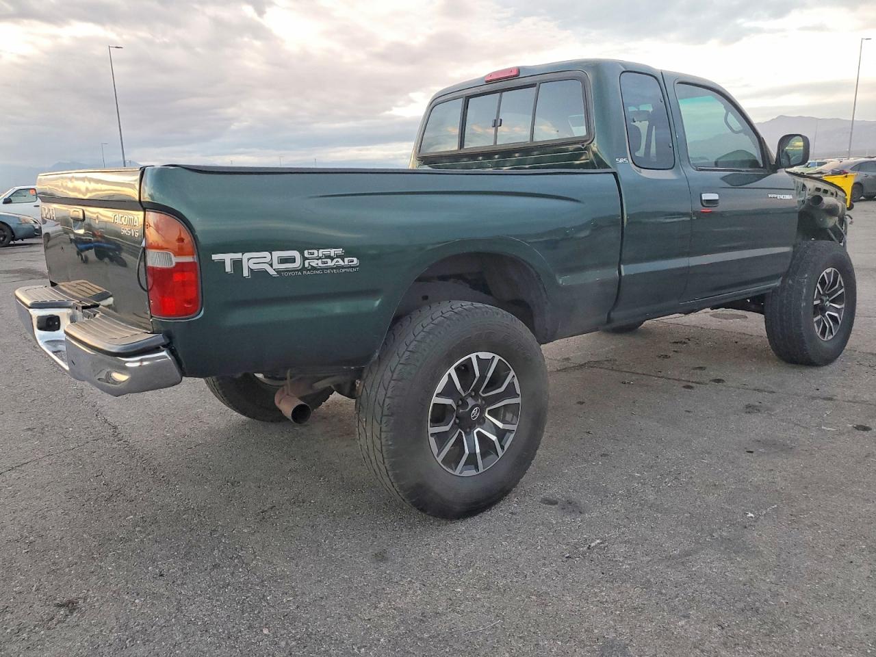 2000 TOYOTA TACOMA XTRACAB photo 3