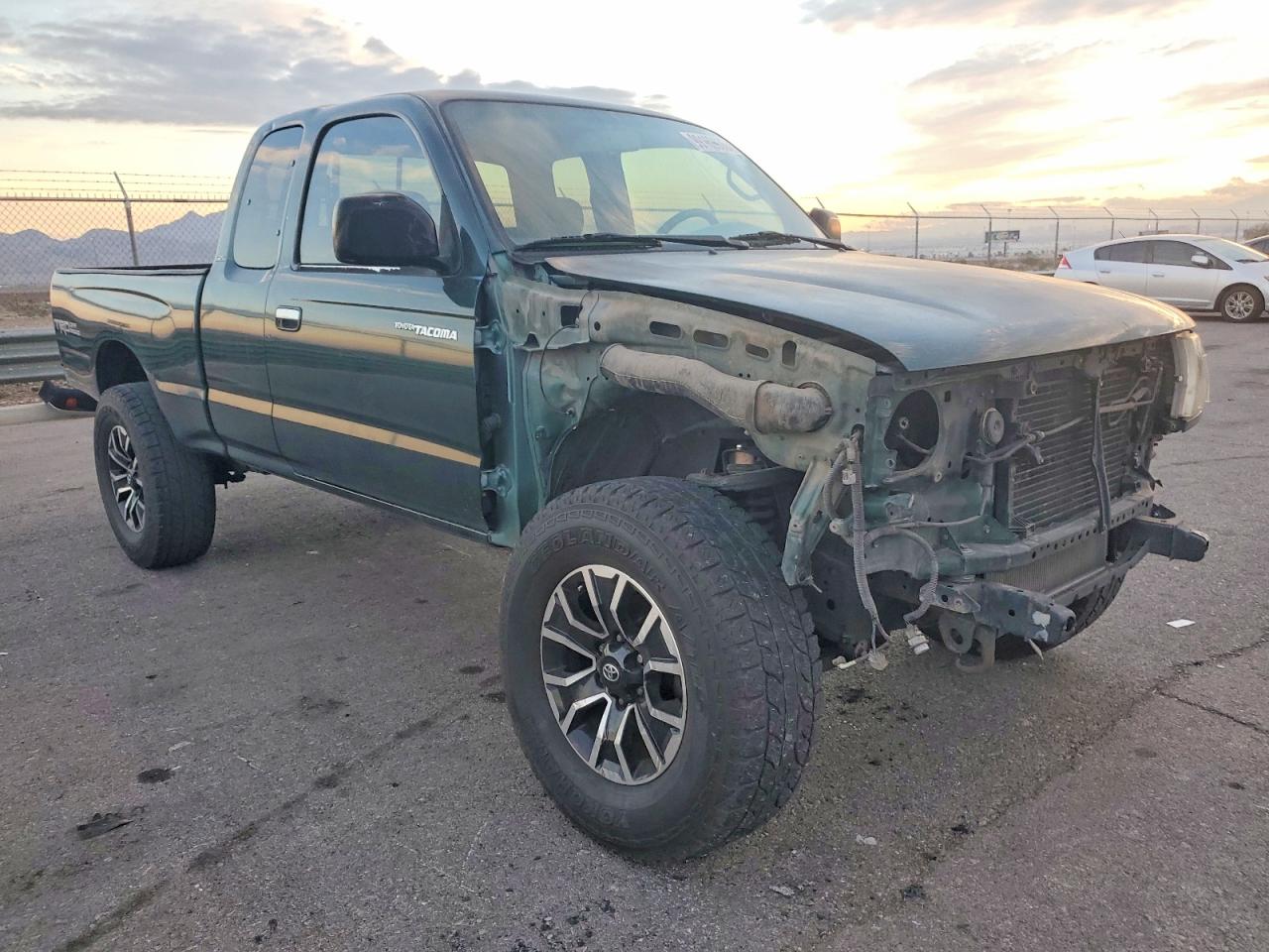 2000 TOYOTA TACOMA XTRACAB photo 4