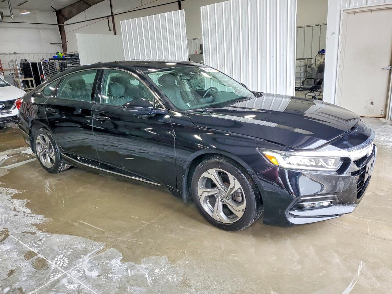 2018 HONDA ACCORD EXL photo 4