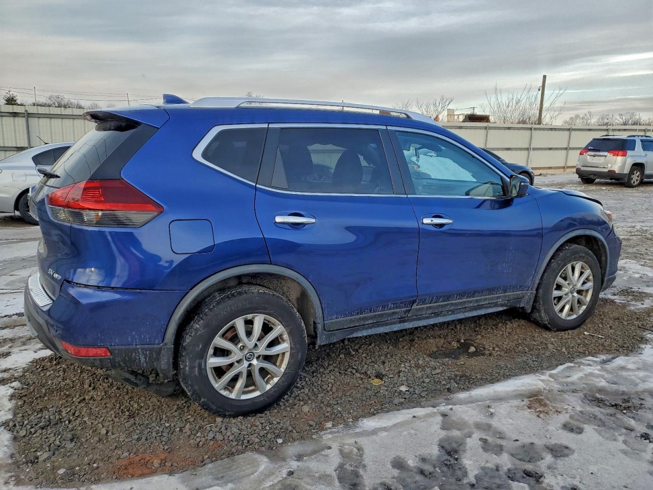 2020 NISSAN ROGUE S photo 3