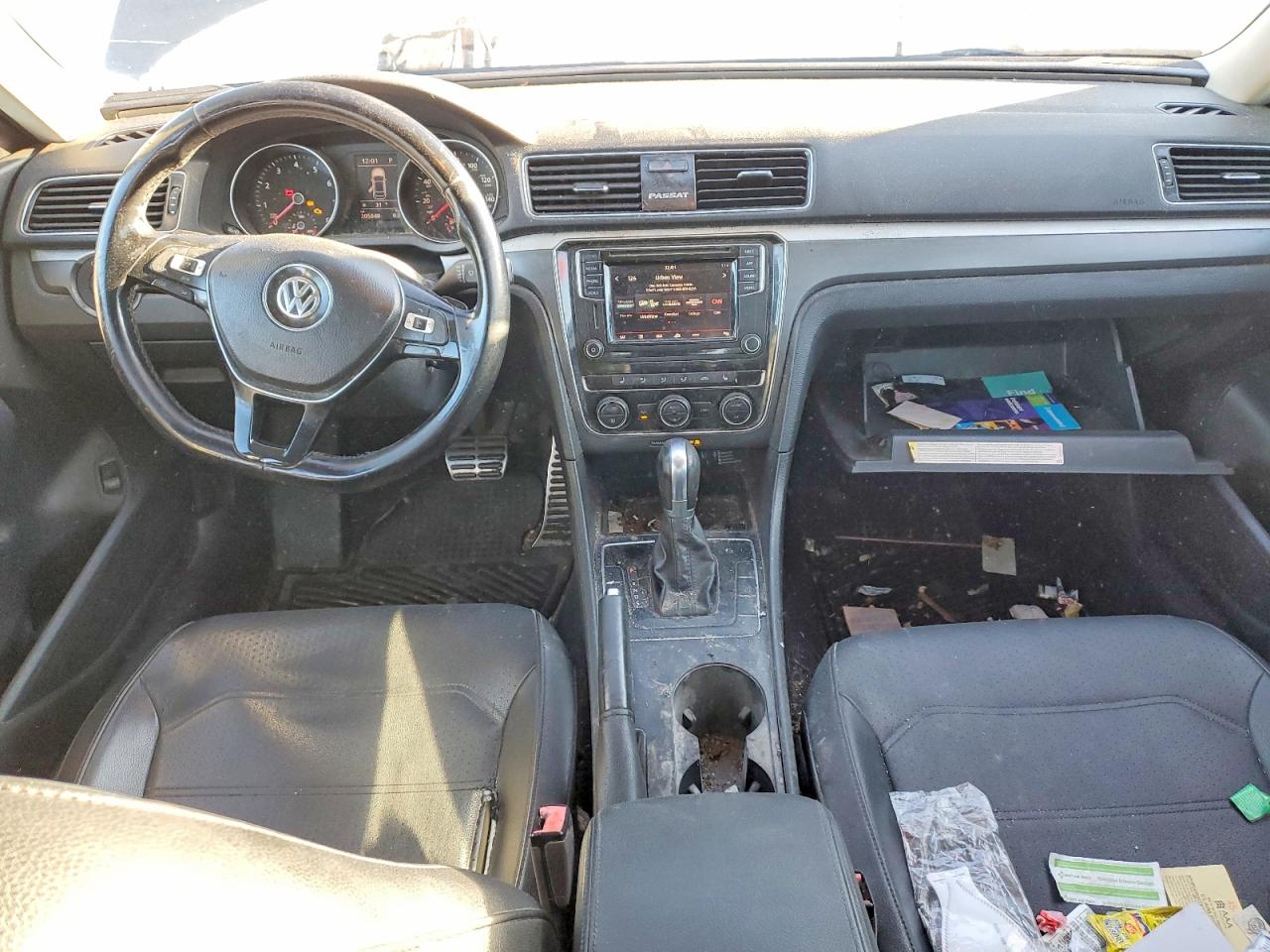 2018 VOLKSWAGEN PASSAT S photo 15