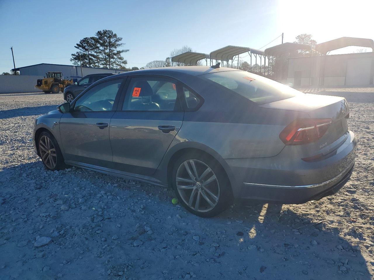 2018 VOLKSWAGEN PASSAT S photo 3