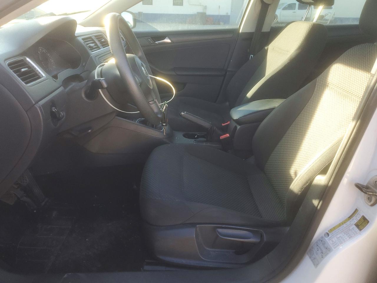 2013 VOLKSWAGEN JETTA BASE photo 7