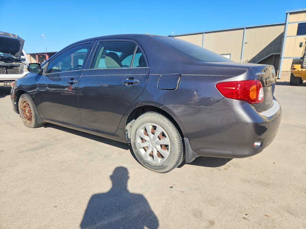 2009 TOYOTA COROLLA BASE photo 2
