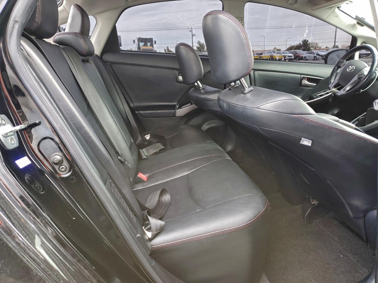 2013 TOYOTA PRIUS photo 10