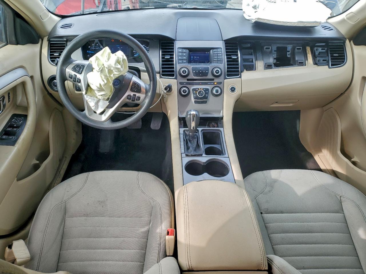 2016 FORD TAURUS SE photo 8