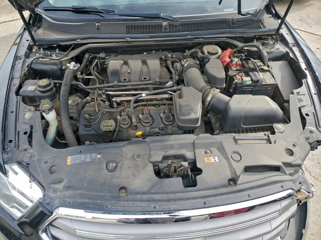 2016 FORD TAURUS SE photo 11