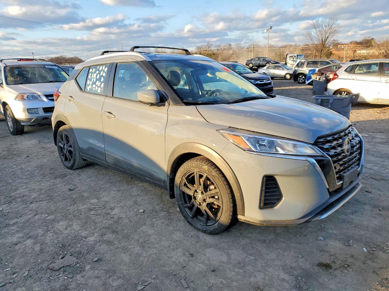 2023 NISSAN KICKS SV photo 4