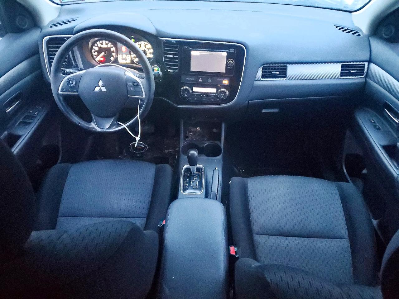 2014 MITSUBISHI OUTLANDER SE photo 8