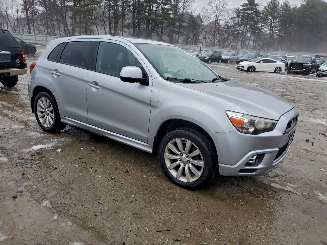 2011 MITSUBISHI OUTLANDER SPORT SE photo 4