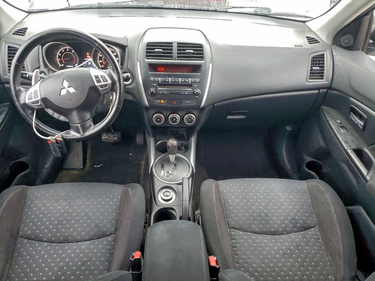 2011 MITSUBISHI OUTLANDER SPORT SE photo 8