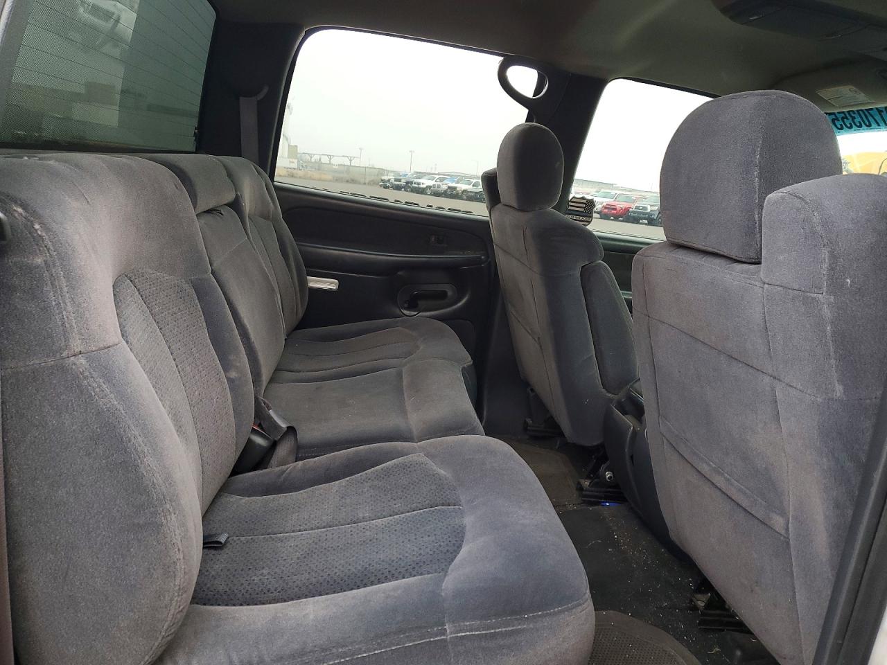 2002 CHEVROLET SILVERADO C3500 photo 10
