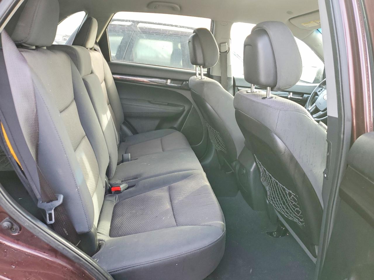 2012 KIA SORENTO BASE photo 11