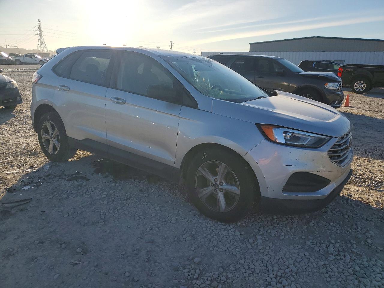 2019 FORD EDGE SE photo 4