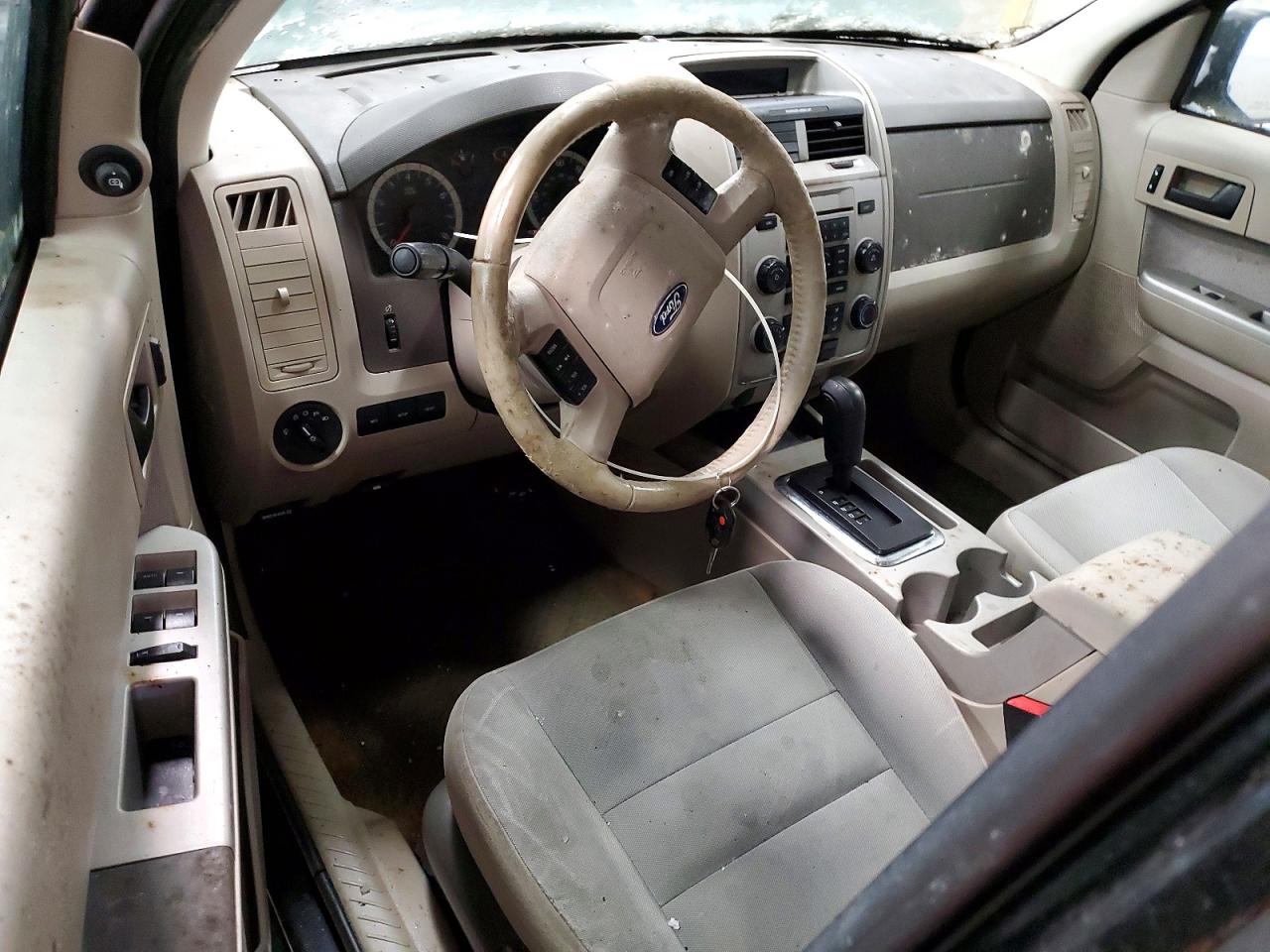 2012 FORD ESCAPE photo 8