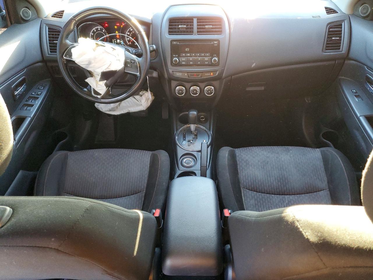 2017 MITSUBISHI OUTLANDER SPORT ES photo 8