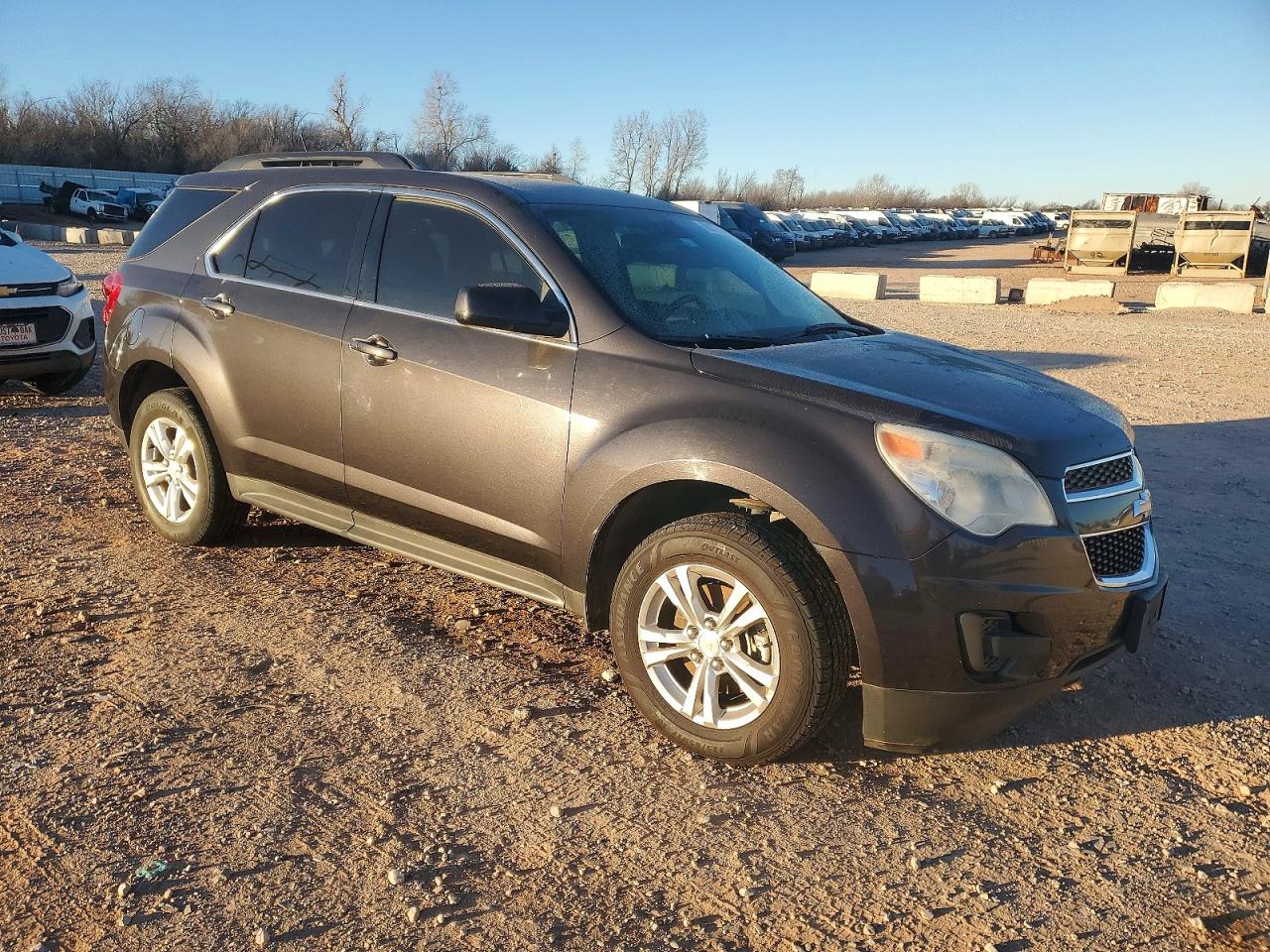 2015 CHEVROLET EQUINOX LT photo 4