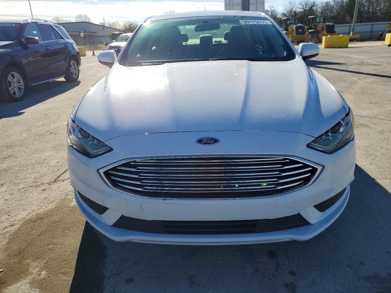 2018 FORD FUSION SE photo 9