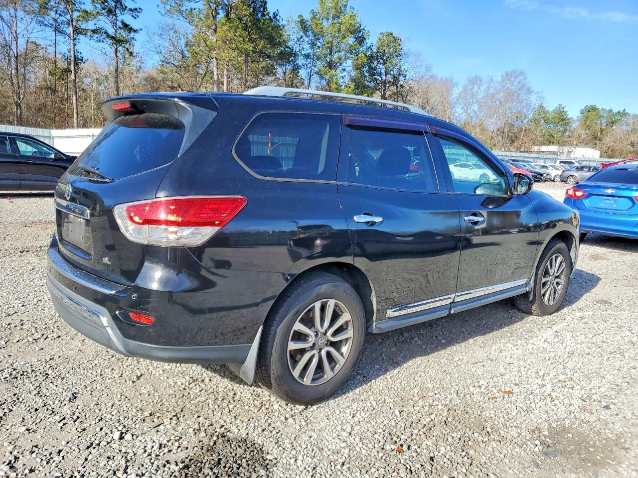2013 NISSAN PATHFINDER S photo 3