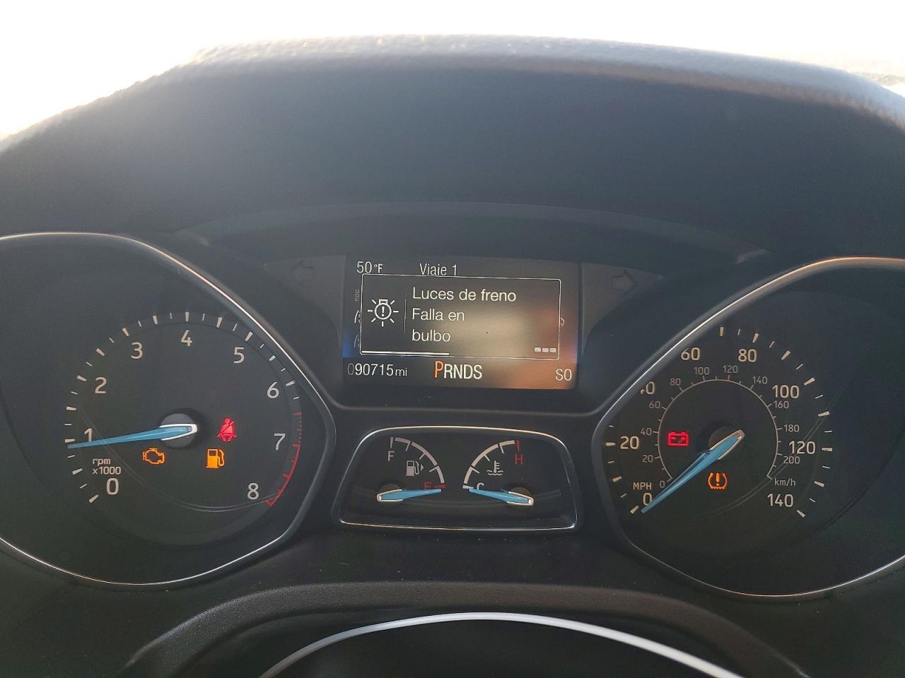 2017 FORD FOCUS SE photo 9