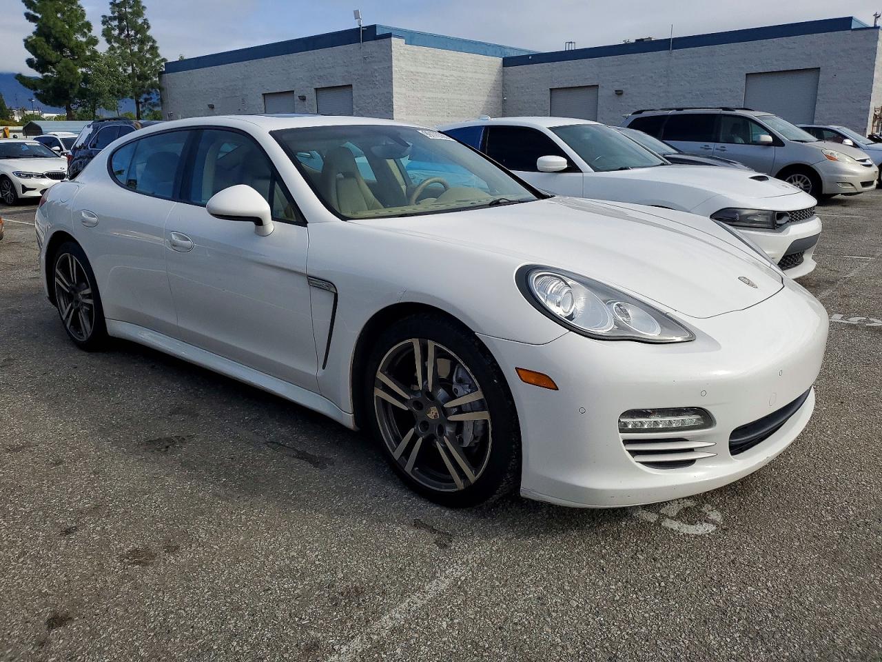 2011 PORSCHE PANAMERA 2 photo 4