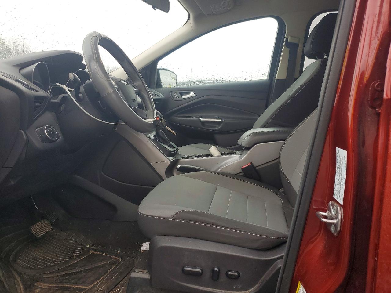 2015 FORD ESCAPE SE photo 7