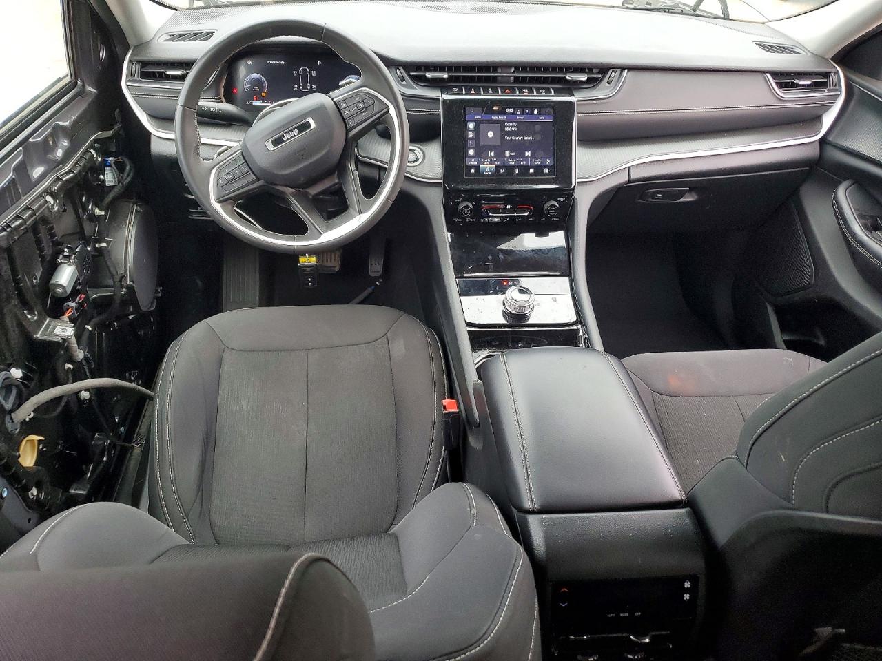2023 JEEP GRAND CHEROKEE L LAREDO photo 8