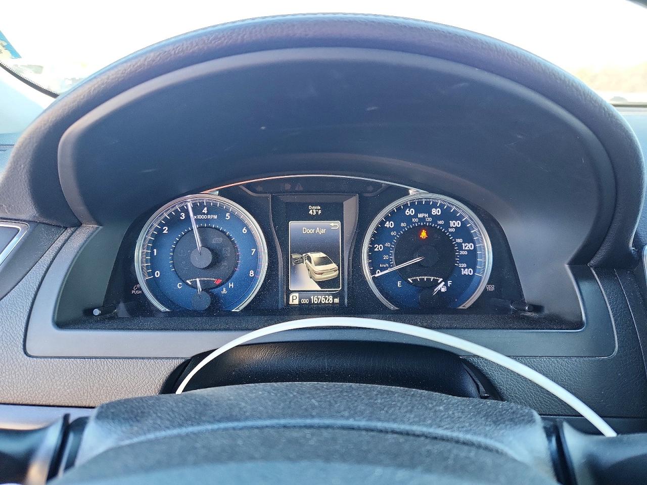 2017 TOYOTA CAMRY LE photo 9