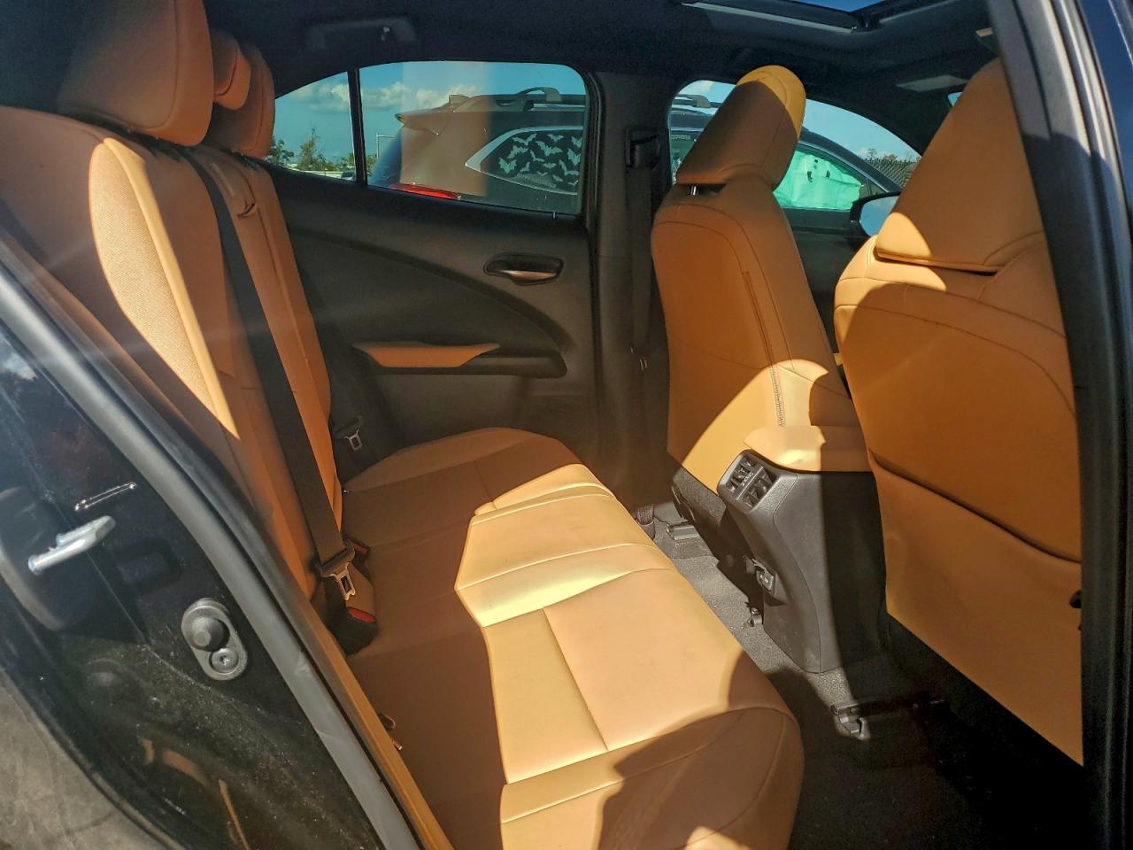 2024 LEXUS UX 250H PREMIUM photo 28