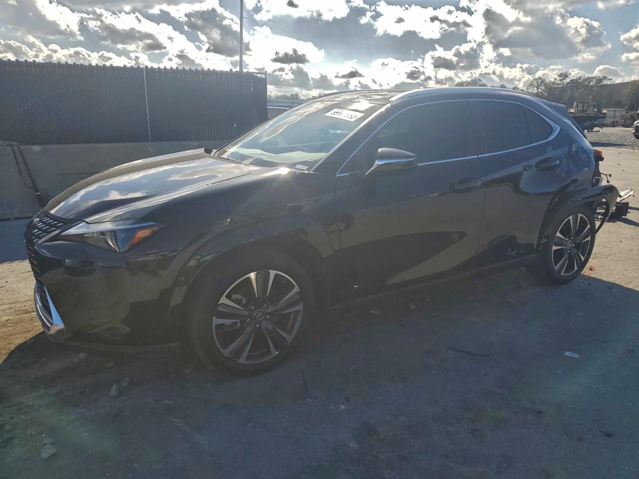 2024 LEXUS UX