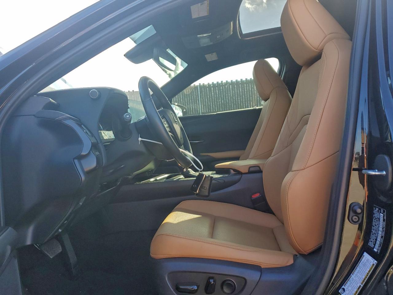 2024 LEXUS UX 250H PREMIUM photo 19