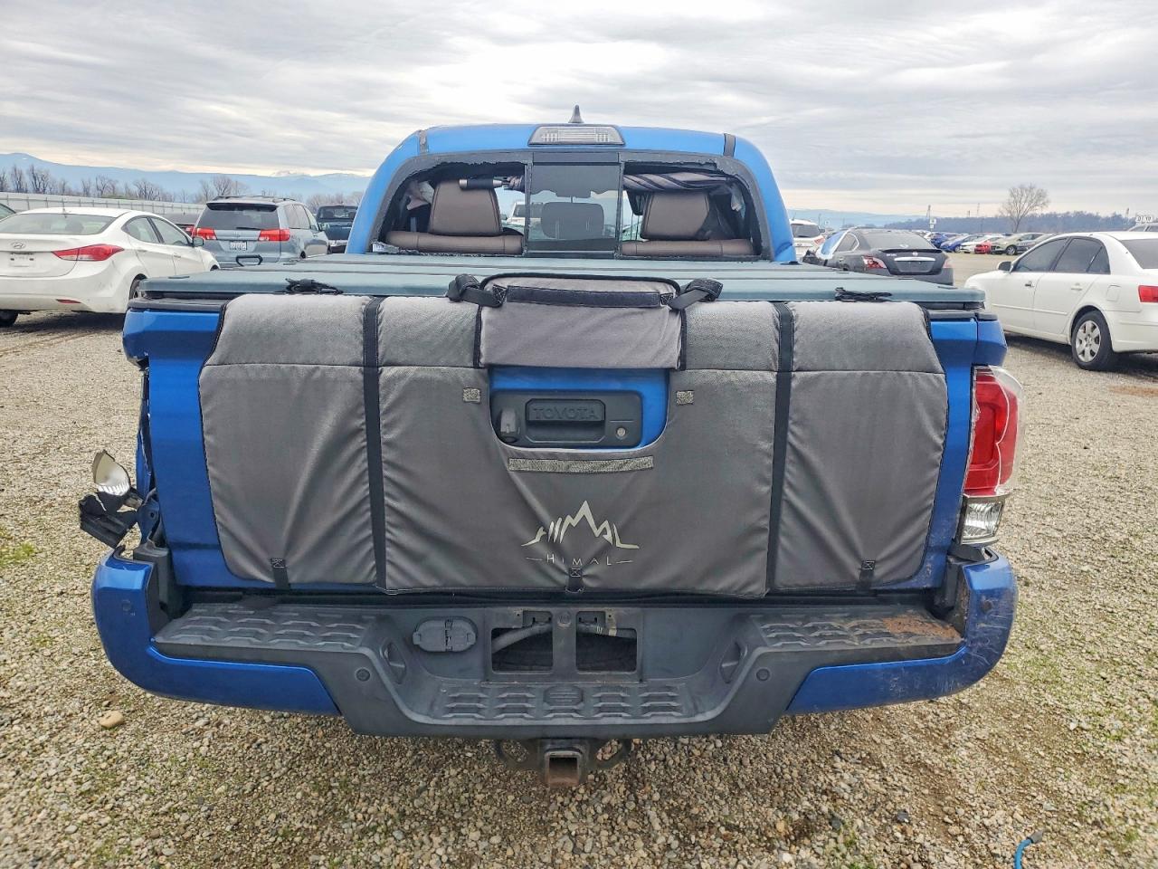 2017 TOYOTA TACOMA DOUBLE CAB photo 6