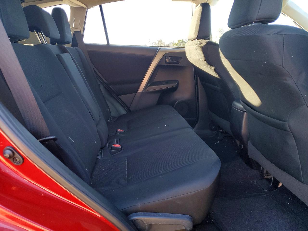 2017 TOYOTA RAV4 LE photo 11