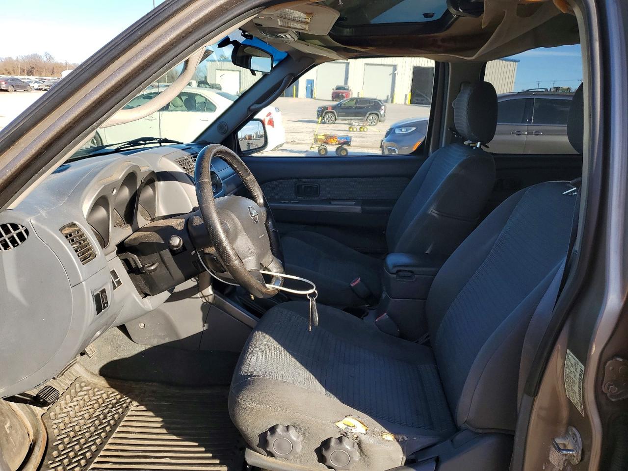 2004 NISSAN XTERRA XE photo 7