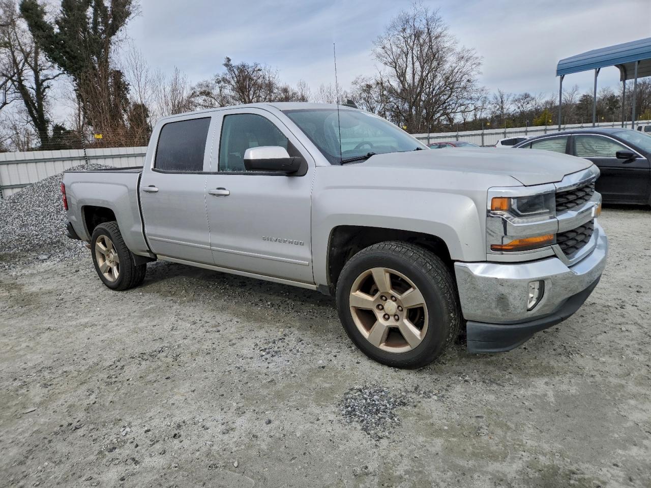 2017 CHEVROLET SILVERADO C1500 LT photo 4