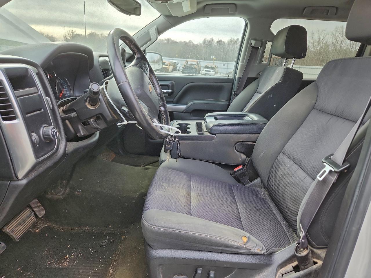 2017 CHEVROLET SILVERADO C1500 LT photo 7
