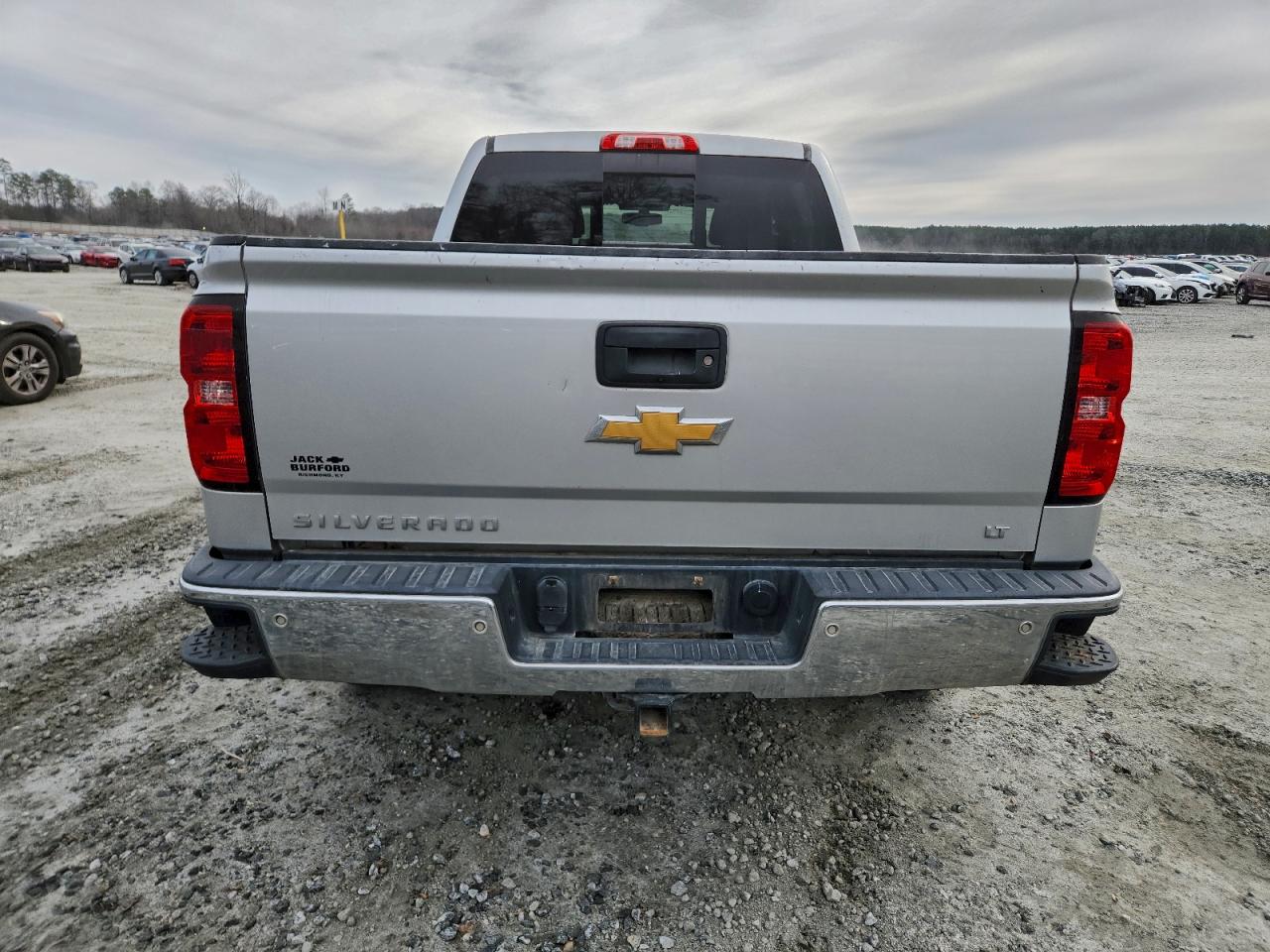 2017 CHEVROLET SILVERADO C1500 LT photo 6