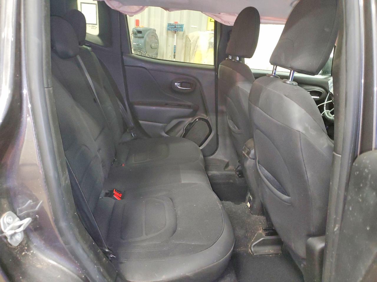 2017 JEEP RENEGADE LATITUDE photo 11