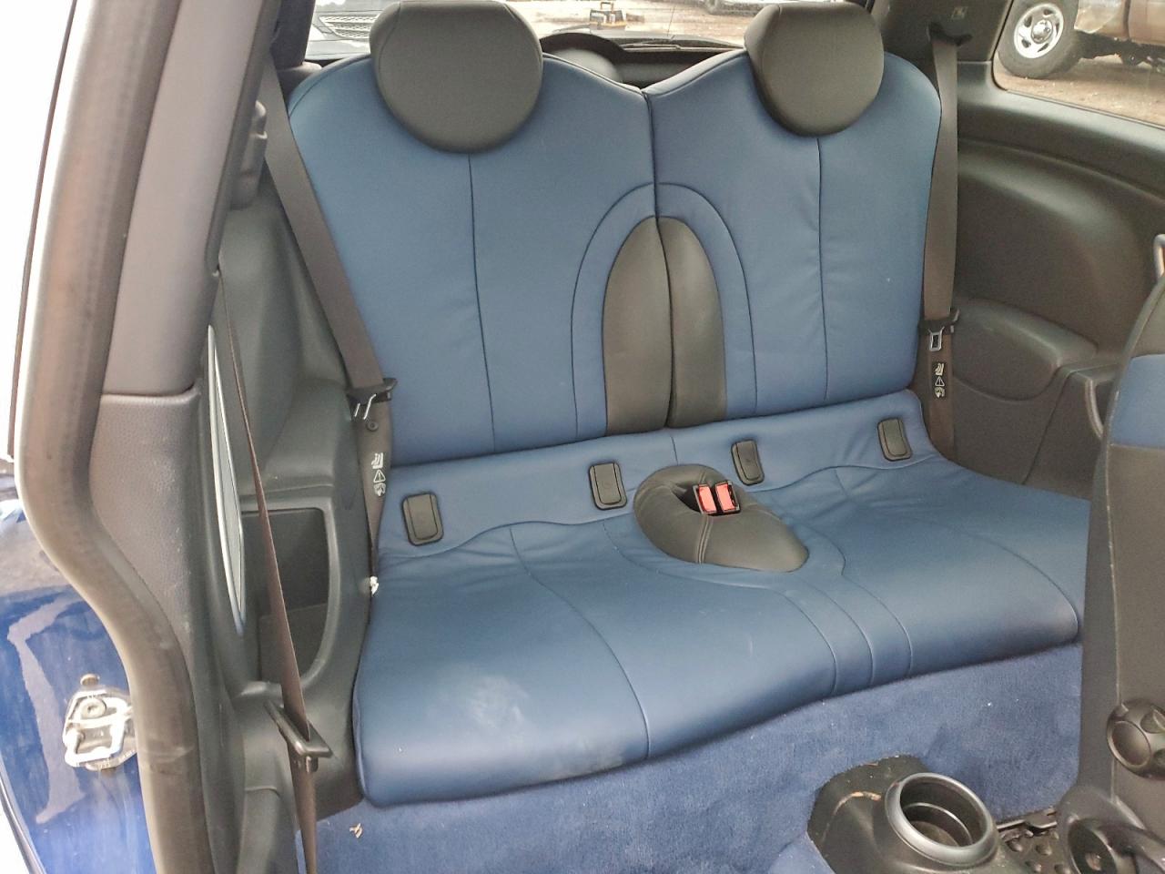 2005 MINI COOPER S photo 10