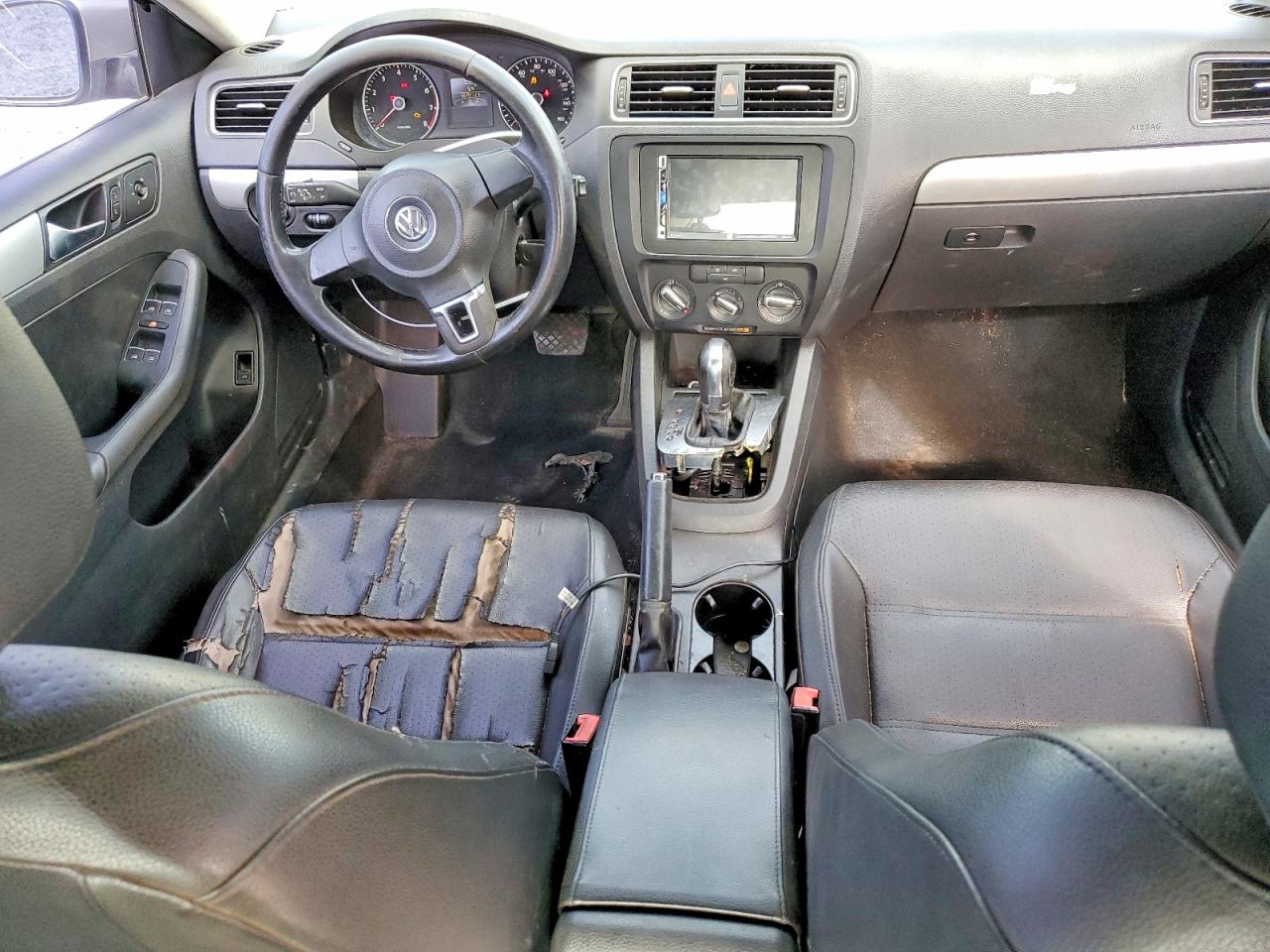 2013 VOLKSWAGEN JETTA SE photo 8