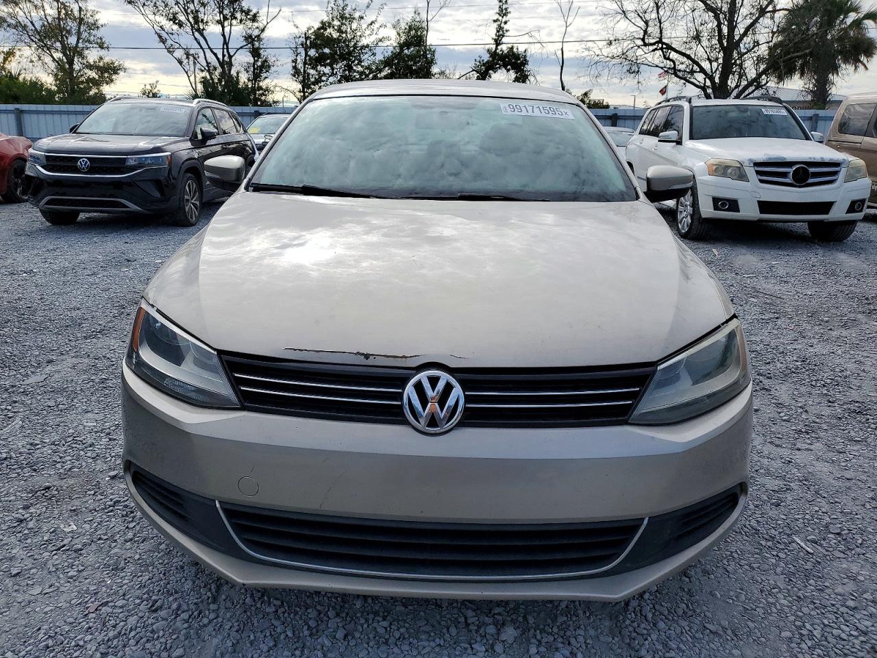 2013 VOLKSWAGEN JETTA SE photo 5