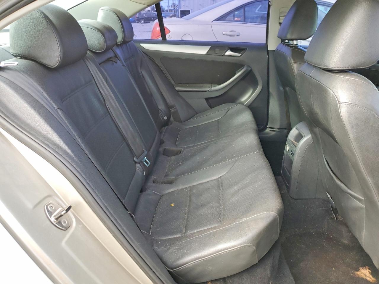 2013 VOLKSWAGEN JETTA SE photo 10