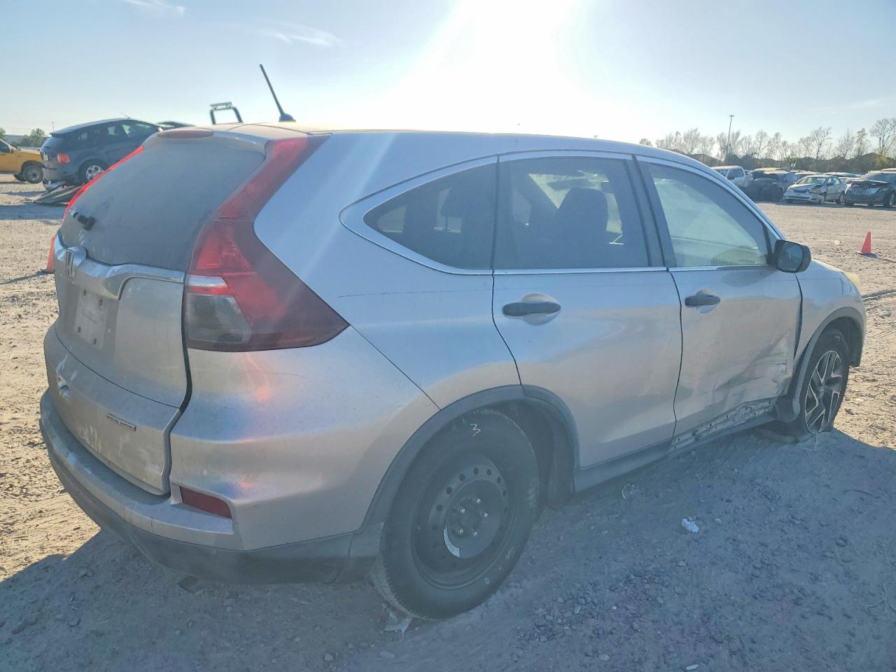 2016 HONDA CR-V SE photo 3